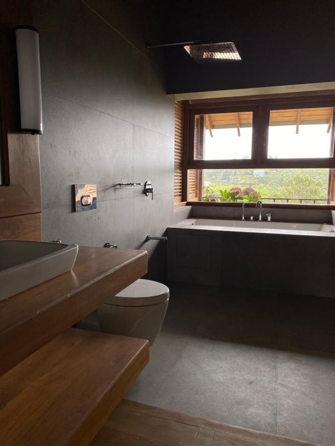 Atulya Villas Нувара Елия Екстериор снимка