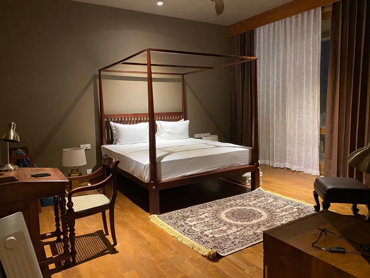 Atulya Villas Нувара Елия Екстериор снимка